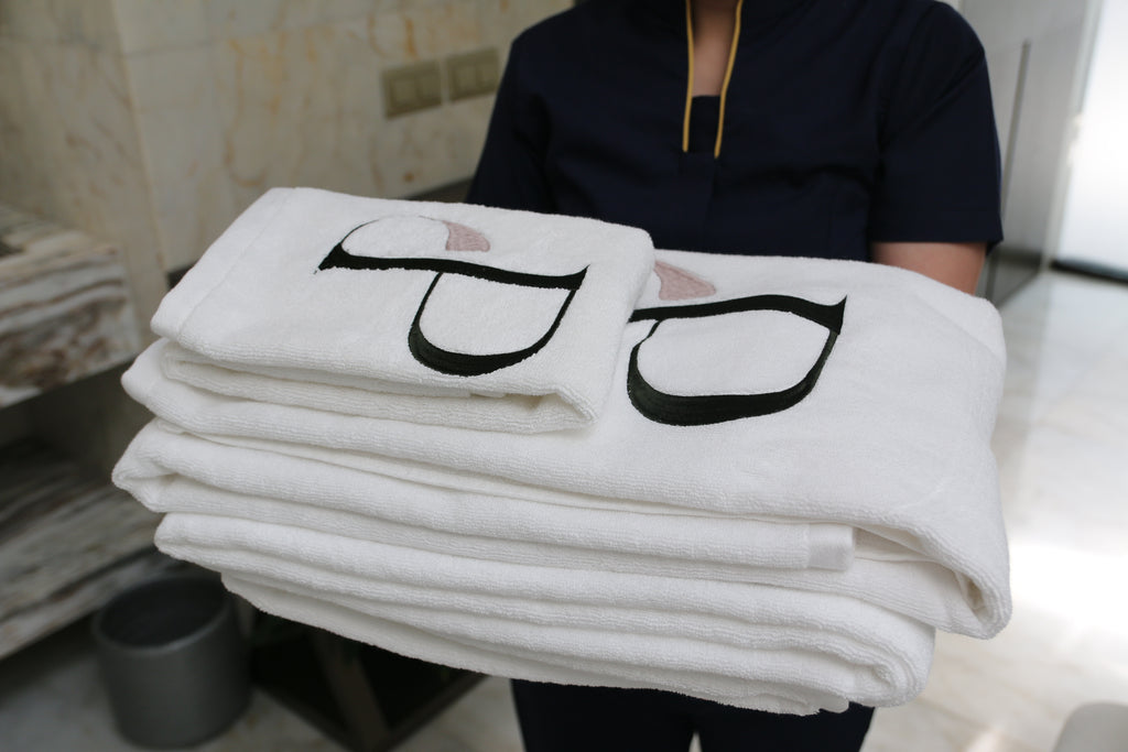 Folding Towels | ترتيب الفوط